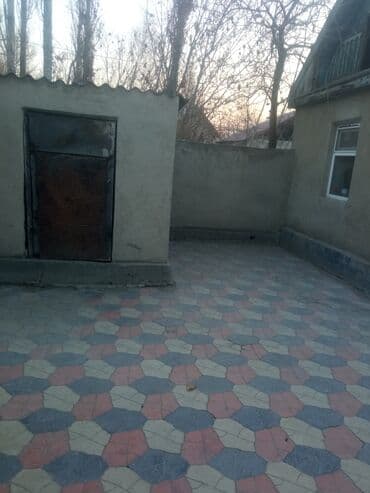 квартиры в бишкеке аренда долгосрочно восток 5: Дом, 35 м², 4 комнаты, Собственник, Косметический ремонт — 5