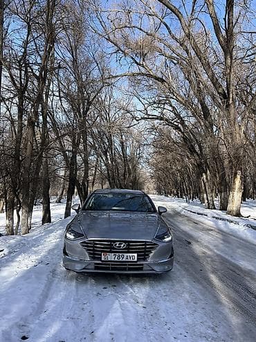 san: Hyundai Sonata: 2022 г., Автомат, Бензин, Седан — 7