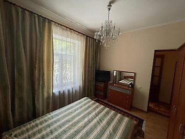 osh flat: 🏡 Сдается 2-комнатная квартира на длительный срок! 📍 Адрес: пр. Чуй / — 4