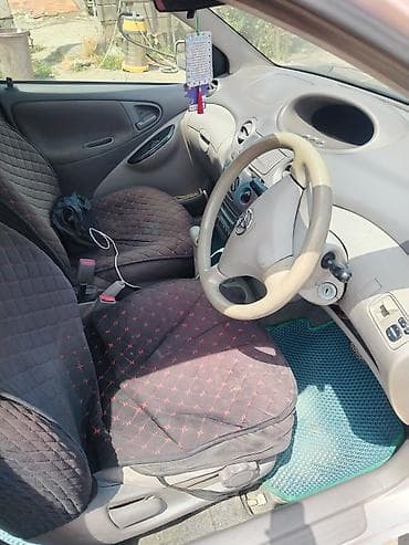 машины китайские: Toyota Platz: 2001 г., 1.5 л, Автомат, Бензин, Седан — 9