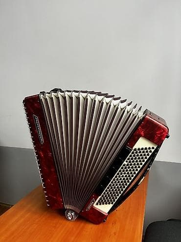 Срочно ‼️ Аккордеон Weltmeister (кнопочно-фортепианный), красный — 2