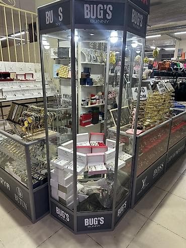 часы rado jubile: Витрина 
7 шт 
Фирма: Dia
Стекло, железо — 4