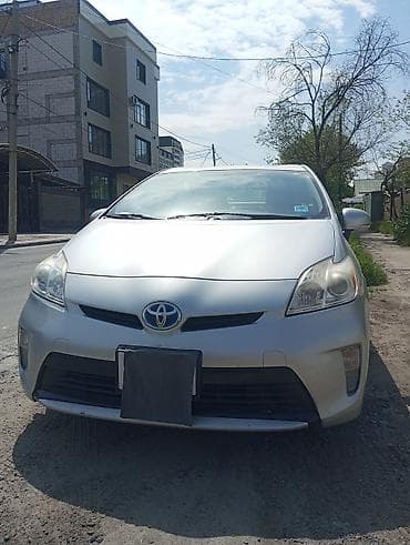 tesla 3: Toyota Prius: 2015 г., 1.8 л, Автомат, Гибрид, Лифтбек — 1