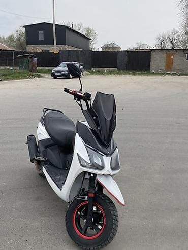 city coco: Скутер/мопед городского типа с агрессивным дизайном - Кузов: белый с — 2