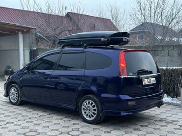 Ламинат: Honda Stream: 2000 г., 1.7 л, Бензин — 2