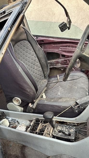 чехол на 124: Запчасти мерс 124 кузов — 2