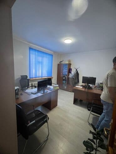 жилой дом жалалабад: 250 м², 6 комнат, Забор, огорожен, Парковка, Сарай — 11