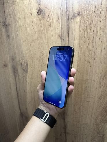 aiphone 7: IPhone 17, Б/у, 256 ГБ, Черный, Защитное стекло, Чехол, Коробка, В рассрочку, 100 % — 2