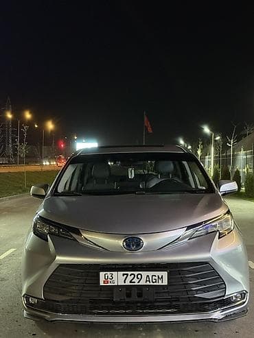 нива 2022: Toyota Sienna: 2022 г., 2.5 л, Автомат, Гибрид, Минивэн — 2