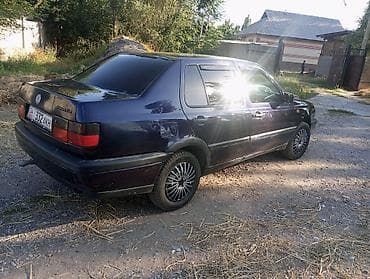 зеркла: Volkswagen Vento: 1995 г., 1.8 л, Механика, Бензин, Седан — 3