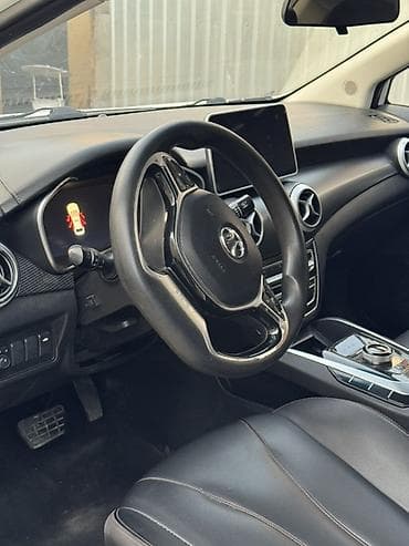 машина электрические: BYD : 2019 г., Автомат, Электромобиль, Седан — 5