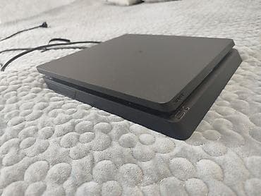 не нужное: Продаю PlayStation 4 Slim в отличном состоянии — приставка полностью — 3