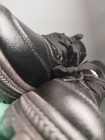 джинсы zara: Мужские зимние ботинки, Pacogil оригинал, размер 42. адрес Бишкек — 2