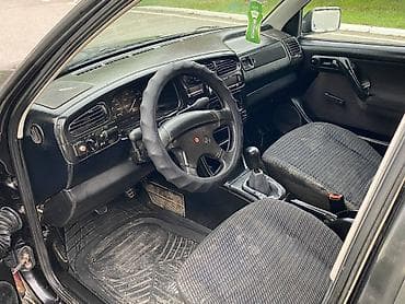 kia bongo3: Volkswagen Vento: 1997 г., 1.6 л, Ручные, Бензин, Седан — 10