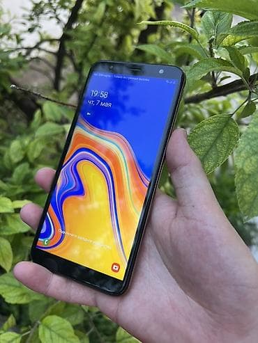 проектор для смартфона: Samsung Galaxy J4 Plus, Б/у, 16 ГБ, цвет - Черный, 2 SIM — 1