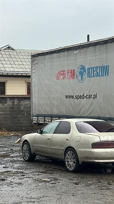 субару жусти: Toyota Vista: 1995 г., 2 л, Автомат, Бензин, Седан — 4