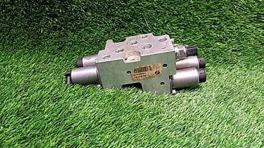 srv 3: Блок клапанов гидроподвески Е70 6 782 737 Год 2008 HYDAC В отличном — 7