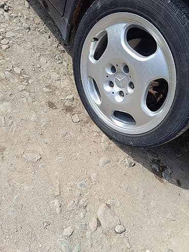 Колеса в сборе 225 / 45 / R 17, Всесезонная, Б/у, 1 шт, Легковые, Литые, отверстий - 5