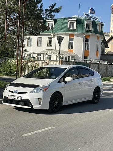 гц 8: Toyota Prius: 2015 г., 1.8 л, Автомат, Гибрид, Хэтчбэк — 1