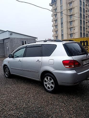 audi s2: Toyota Avensis Verso: 2002 г., 2 л, Механика, Дизель, Минивэн — 4