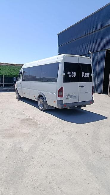Mercedes-Benz Спринтер: 2010 г., 2.2 л, Механика, Дизель, Бус — 4