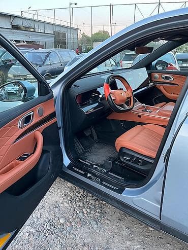 Продажа авто: Lixiang One: 2024 г., 1.5 л, Автомат, Электромобиль — 8