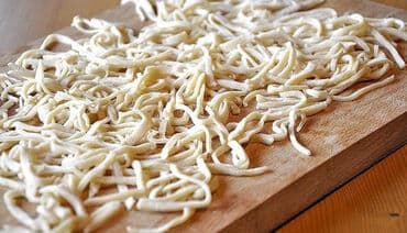 оборудование пекарни: НОВИНКА!!!! Тестораскаточная машина для крутого теста напольная — 3