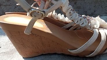 сороконожки 43: Босоножки и туфли женские, бежево‑молочного цвета. 1) Босоножки на — 1