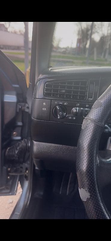 фольксваген в5: Volkswagen Golf: 1997 г., Автомат, Бензин, Хэтчбэк — 9