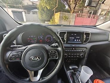 Транспорт: Kia Sportage: 2016 г., 2 л, Автомат, Дизель, Кроссовер — 9