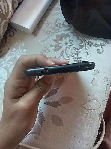 Техника и электроника: Samsung Galaxy A11, Б/у, цвет - Черный — 6