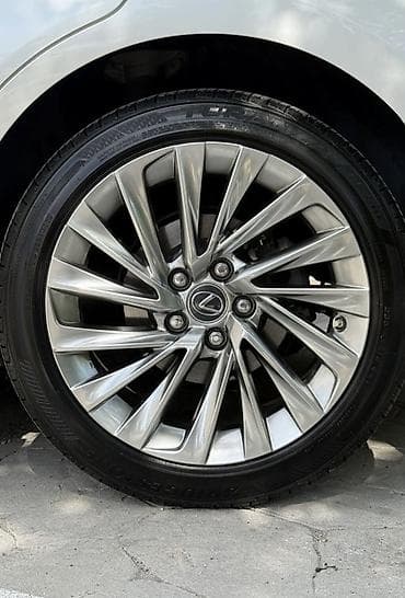 Продажа авто: Lexus ES: 2022 г., 2.5 л, Вариатор, Гибрид, Седан — 1