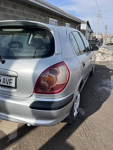москвич 2137: Nissan Almera: 2002 г., 1.5 л, Механика, Бензин, Хэтчбэк — 7