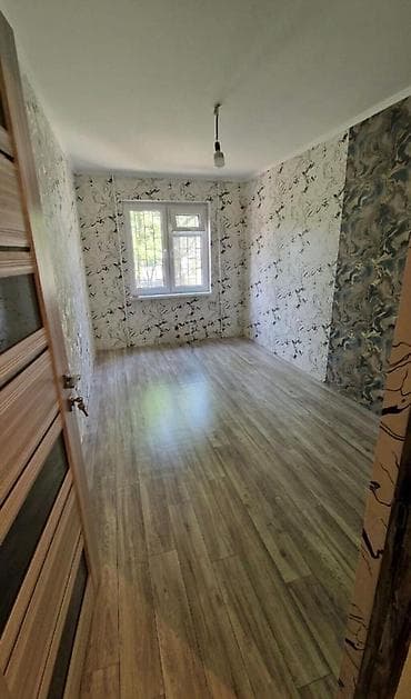 2 комнаты, 43 м², 104 серия, 4 мкр 104 серия, 1 этаж, Косметический ремонт