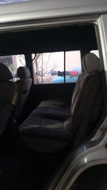 бир: Hyundai Galloper: 1999 г., Кол менен иштөөчү, Дизель, Жол тандабас — 5