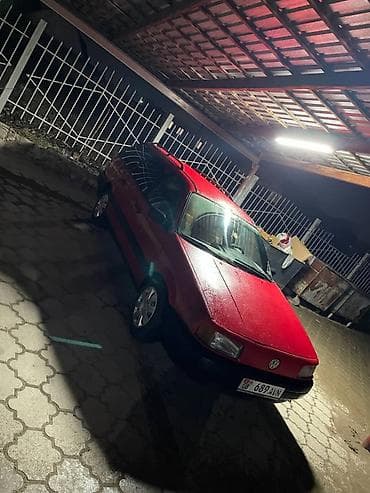 w210 55: Volkswagen Polo: 1990 г., Хэтчбэк — 3