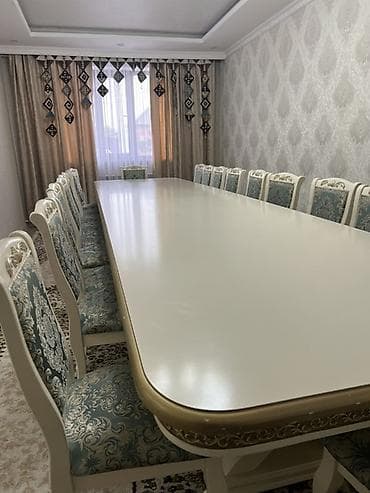 Эмерек: Конок бөлмөсү үчүн үстөл жана отургуч, Колдонулган, түсү - Ак — 1