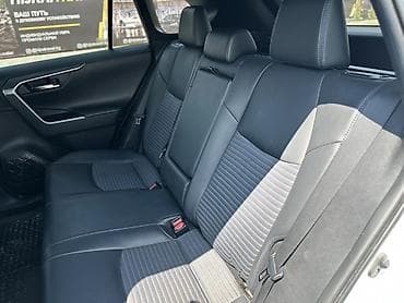 Toyota RAV4: 2019 г., 2.5 л, Гибрид, Кроссовер — 9