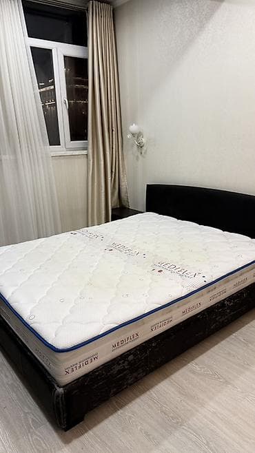 third edition solutions: Спальный гарнитур, Двуспальная кровать, Дерево, цвет - Черный — 1