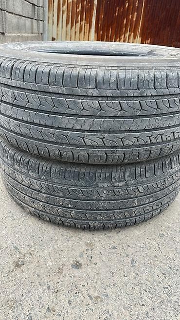 Летние шины (комплект из 2 шт.)265/65/17 в хорошем состоянии как новые