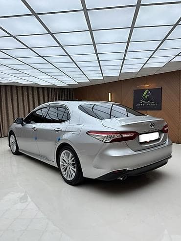vin code: Toyota Camry: 2018 г., 2.5 л, Автомат, Гибрид, Седан — 4