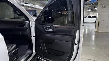 Chevrolet Tahoe: 2022 г., 6.2 л, Автомат, Бензин, Внедорожник — 9