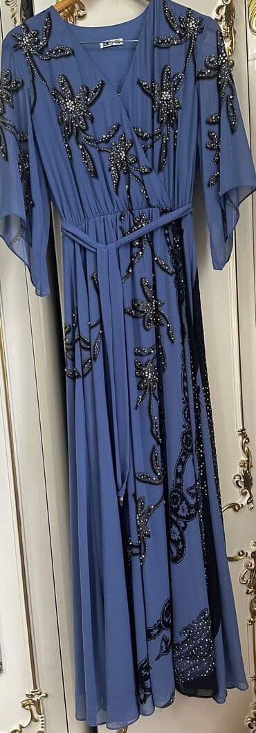 Продается платье