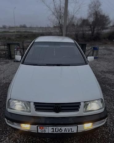 transporter multivan: Volkswagen Vento: 1994 г., 2 л, Ручные, Бензин, Седан — 2