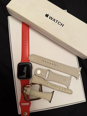 антенна на рацию: Apple Watch с прямоугольным дисплеем и красным спортивным ремешком — 3