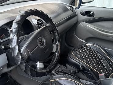 лимузина: Chevrolet Lacetti: 2006 г., 1.6 л, Механика, Бензин, Универсал — 4