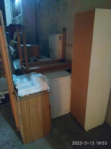 продаю старый мебель: Ош.В связи ликвидацией частного хозяйства продаю: бочки 200 — 10