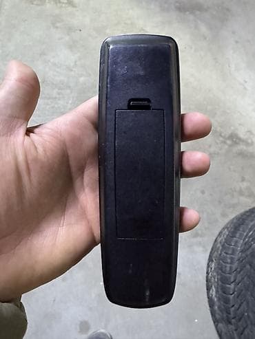 Пульты: Продам от пульт родной!
От Мерседеса — 2