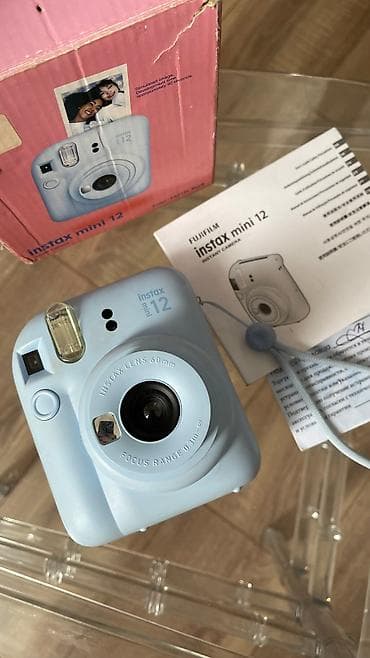 Продаю Fujifilm Instax Mini 12 📸 Идеальное состояние, как новая!