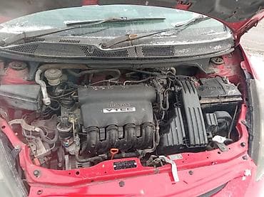 автомашина бу: Honda Fit: 2003 г., 1.5 л, Вариатор, Бензин — 6